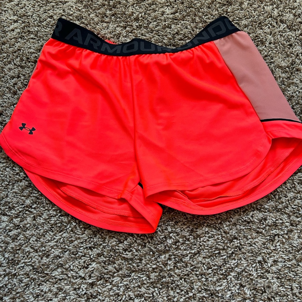 NWOT under armour shorts size small